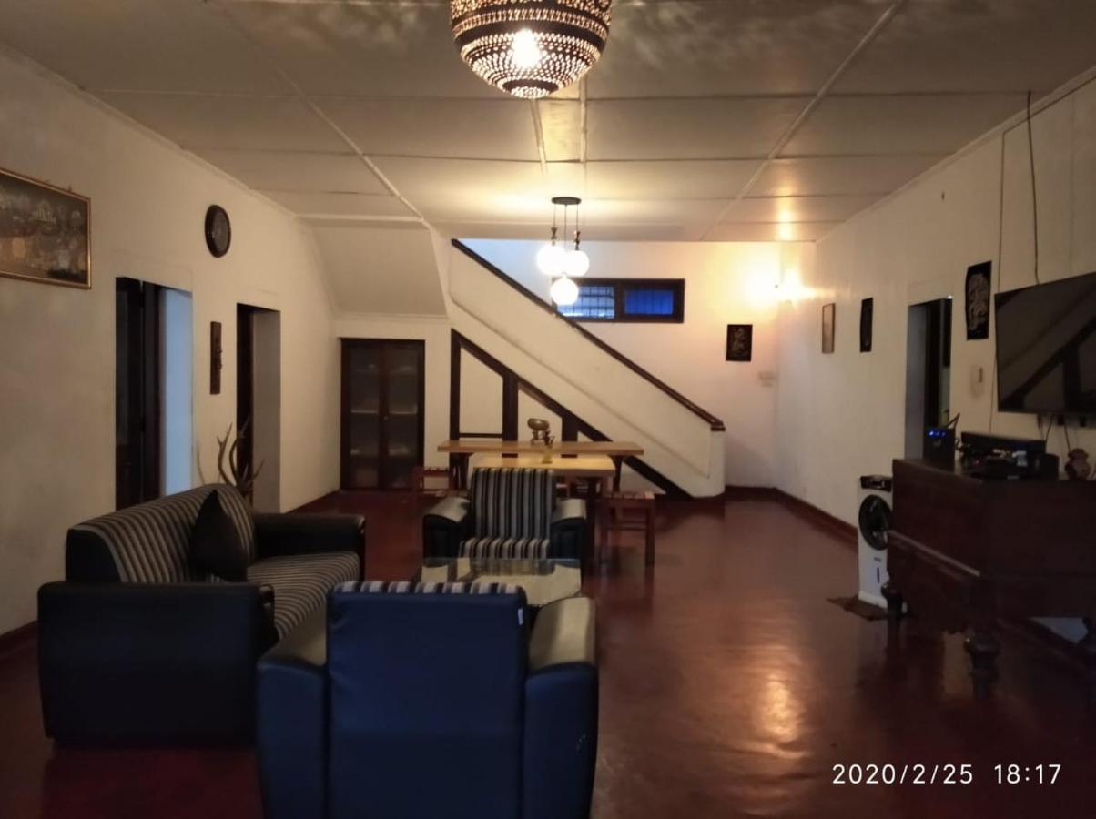 Don'S Lounge & Villa Kandy Luaran gambar