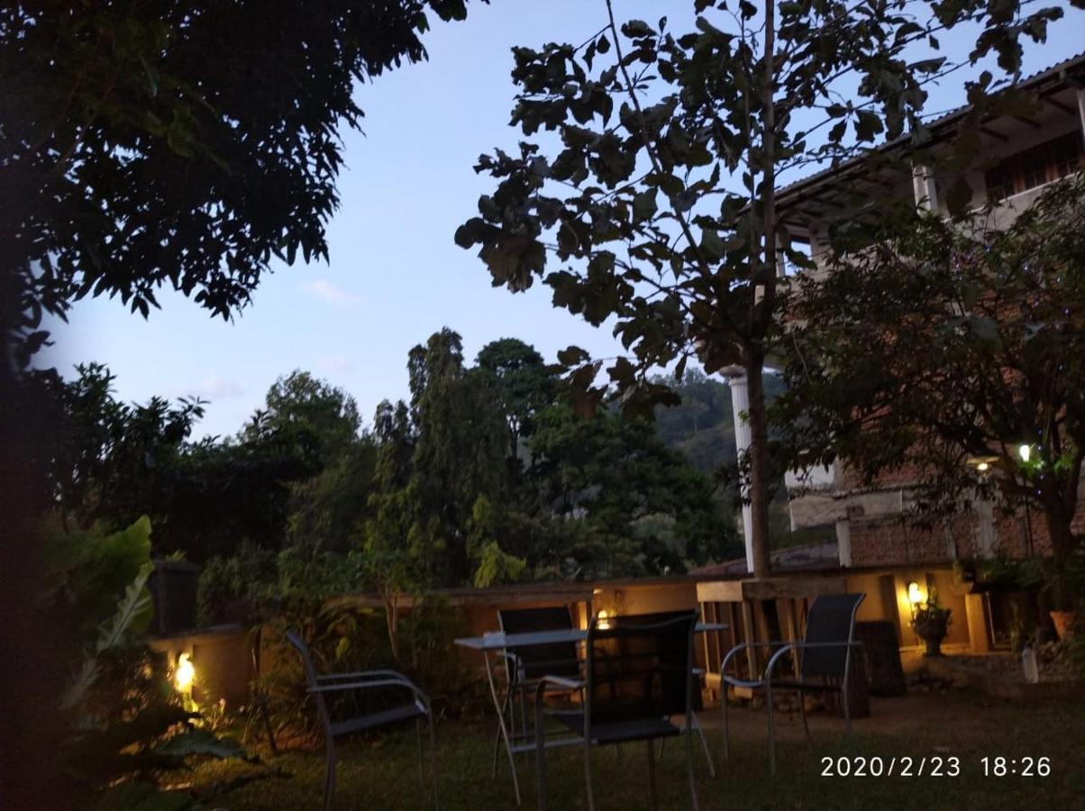 Don'S Lounge & Villa Kandy Luaran gambar