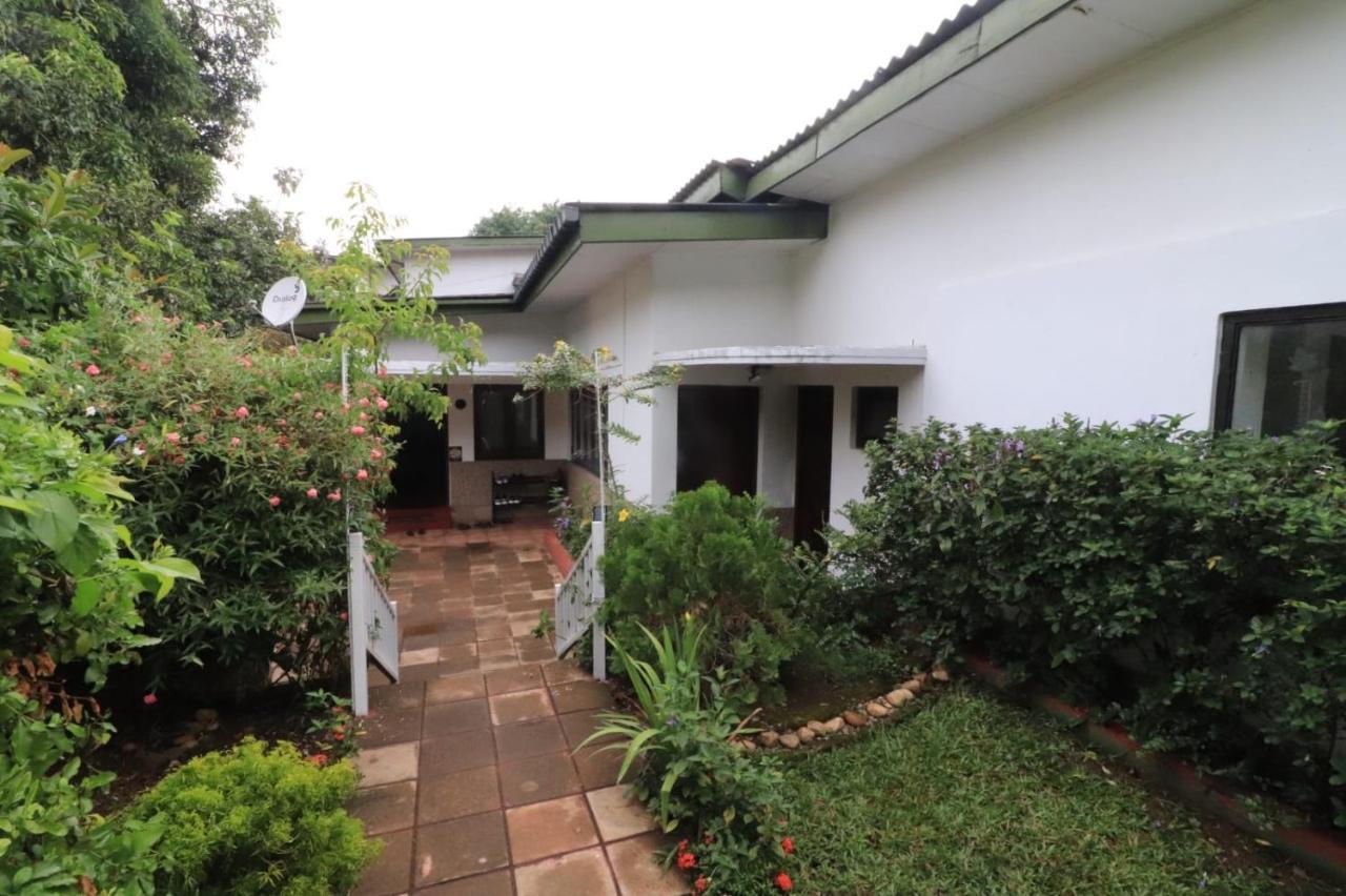Don'S Lounge & Villa Kandy Luaran gambar